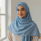 Foulard bamboo jersey bleu poudre, trois quarts