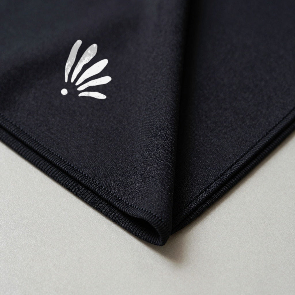 Emblème Belqia au coin du foulard, bamboo jersey noir